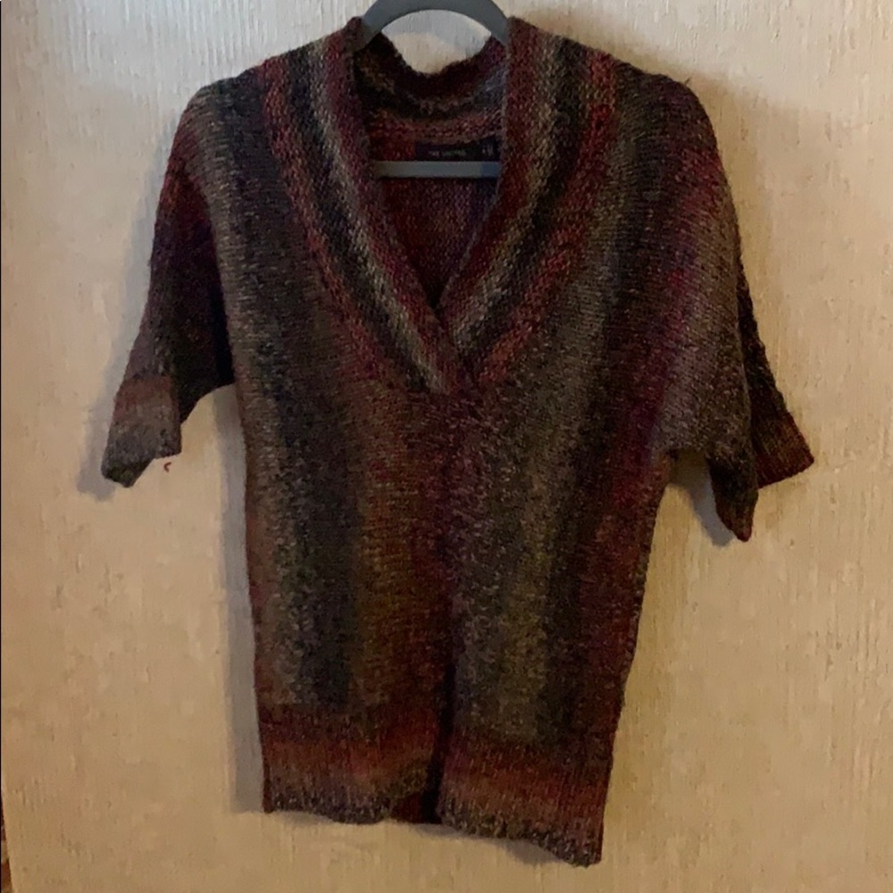 The Limited 3/4 sleeve sweater